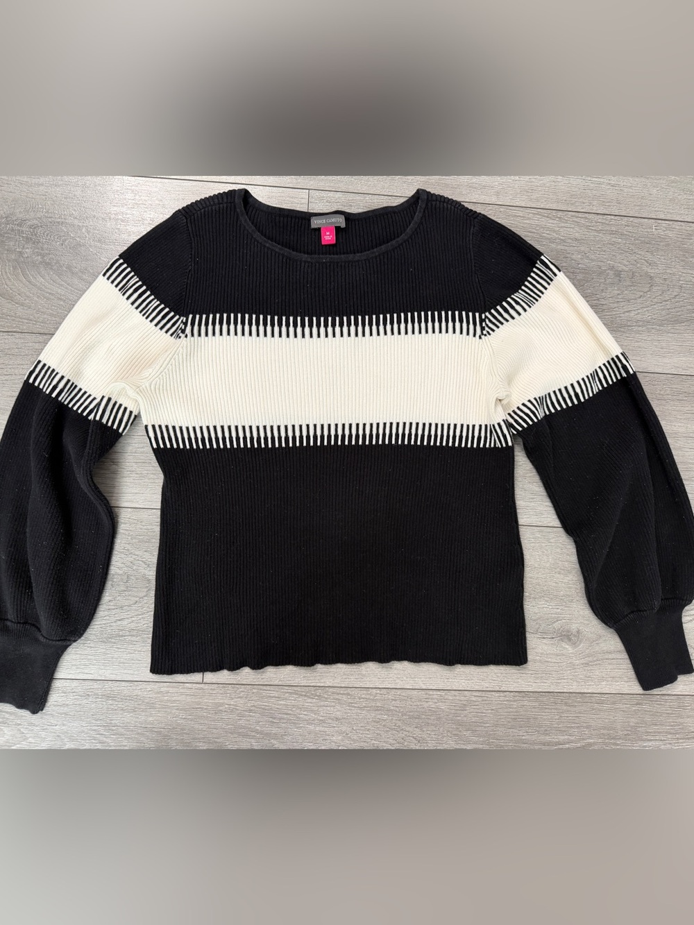 Vince Camuto Women’s Puff Sleeve Sweater Medium
